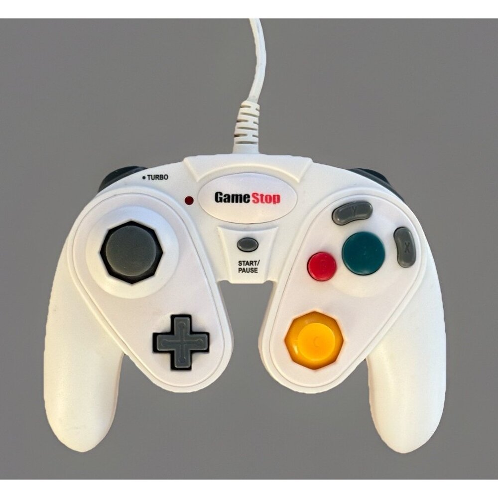Game Stop G3 Pelican Wired Turbo Controller for Nintendo Game Cube & Wii – White